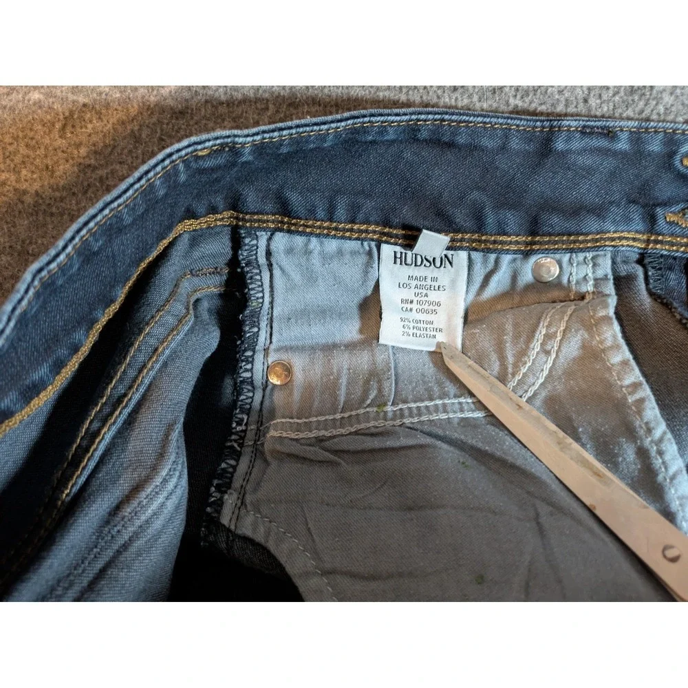 Hudsons Bay Company product pair